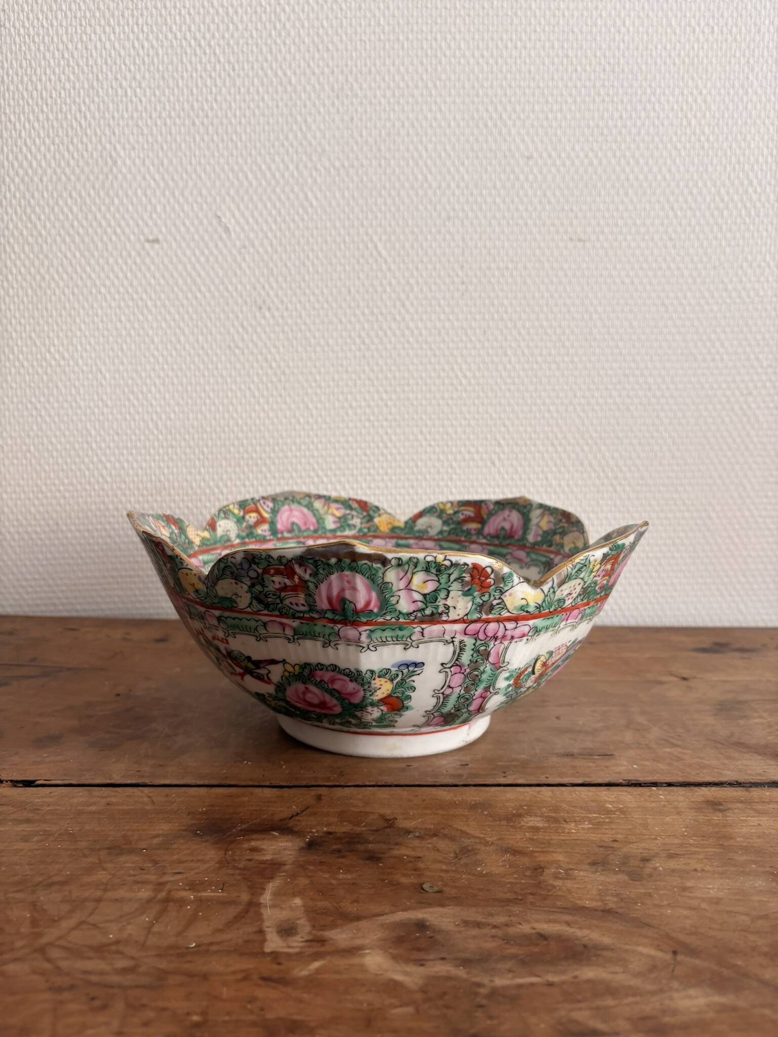 Bowl Plate Porcelain China Famille Rose Canton Qing Dynasty