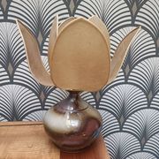 Lampe en céramique, fleur