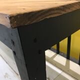 Farm table