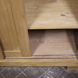 Armoire parisienne