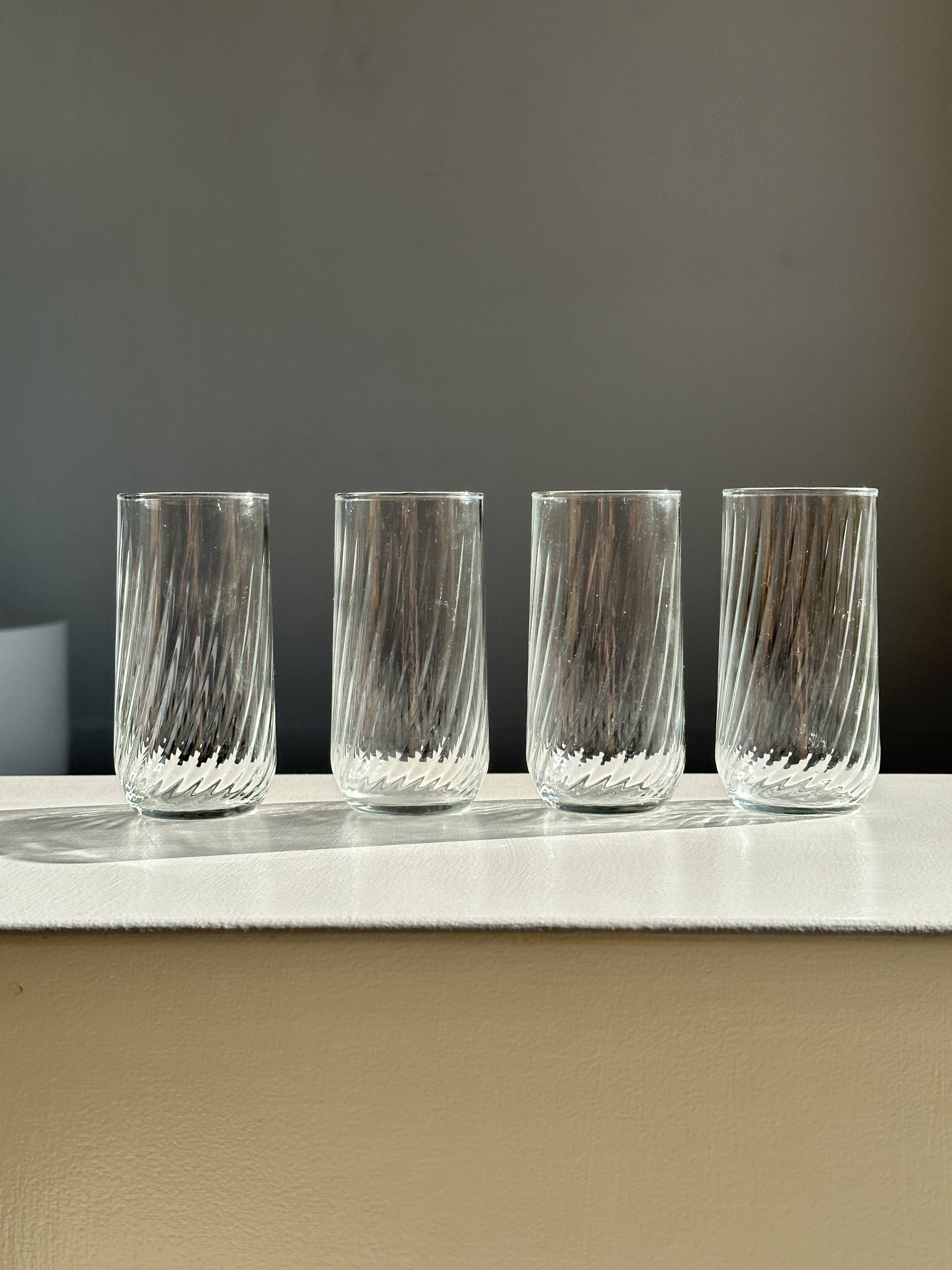 Lot de 4 verres à eau transparent torsadé H:12cm