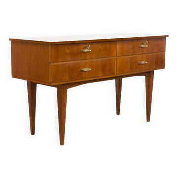 Enfilade/commode des années 1950 en noyer. Excellent état d'origine.
