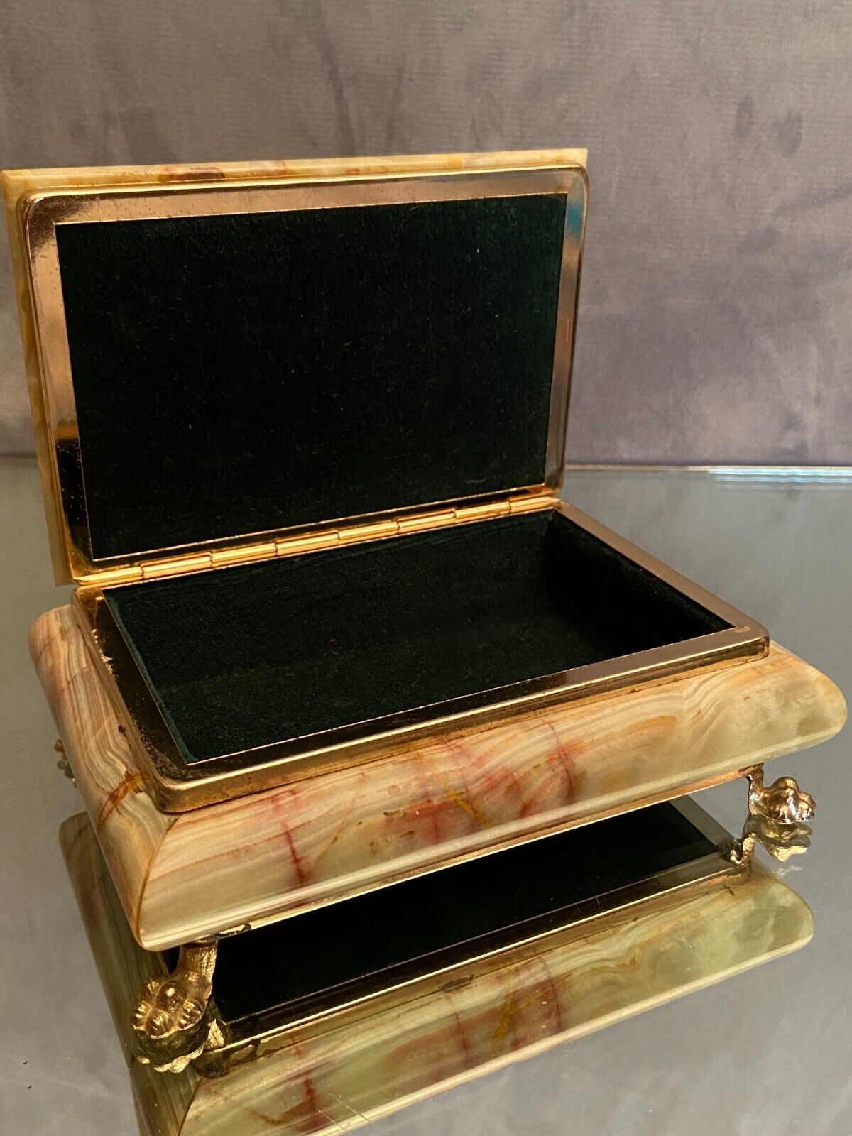 Onyx agate box on claw feet