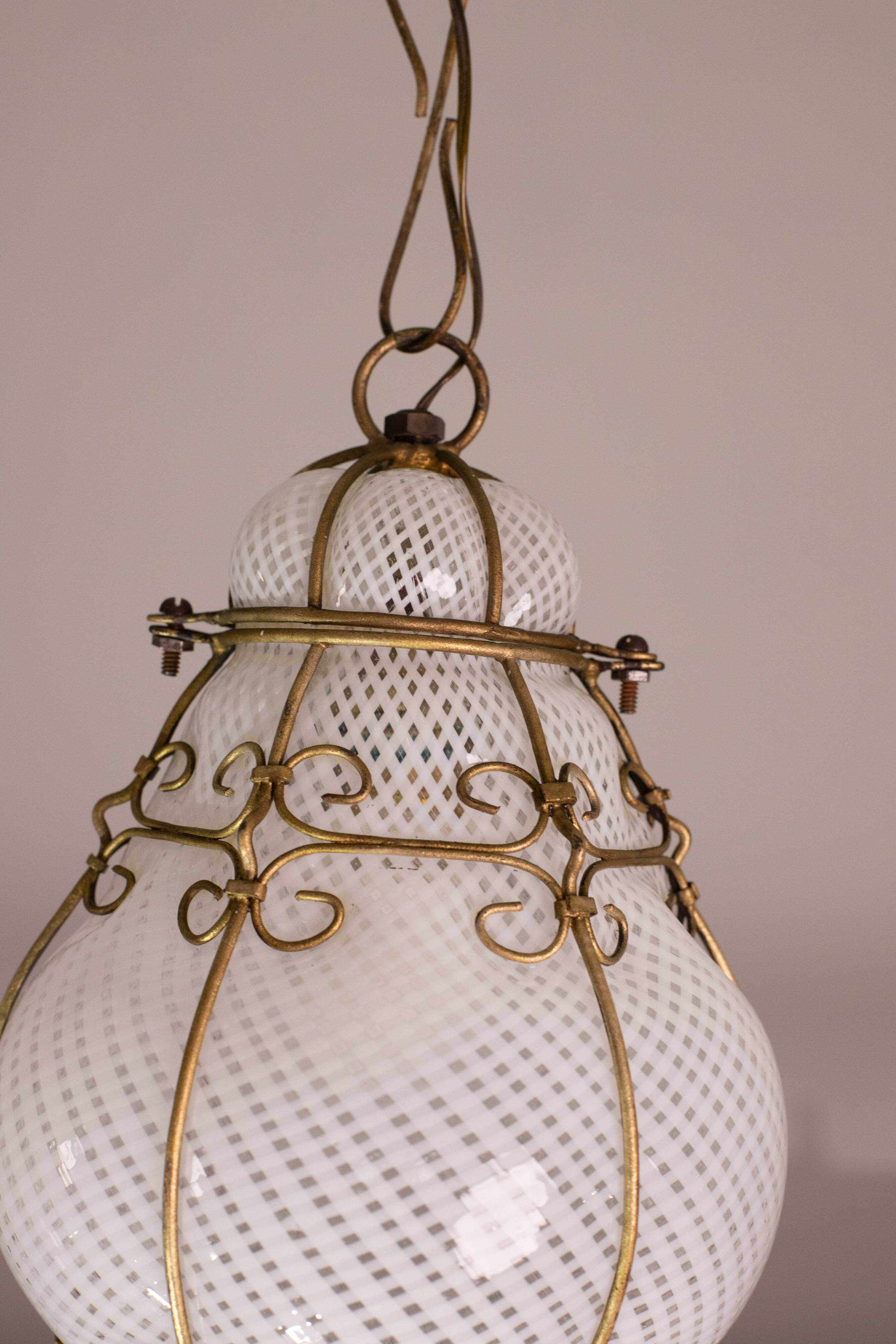 Extraordinary Venetian Lantern in Murano Reticello Glass, 1940s