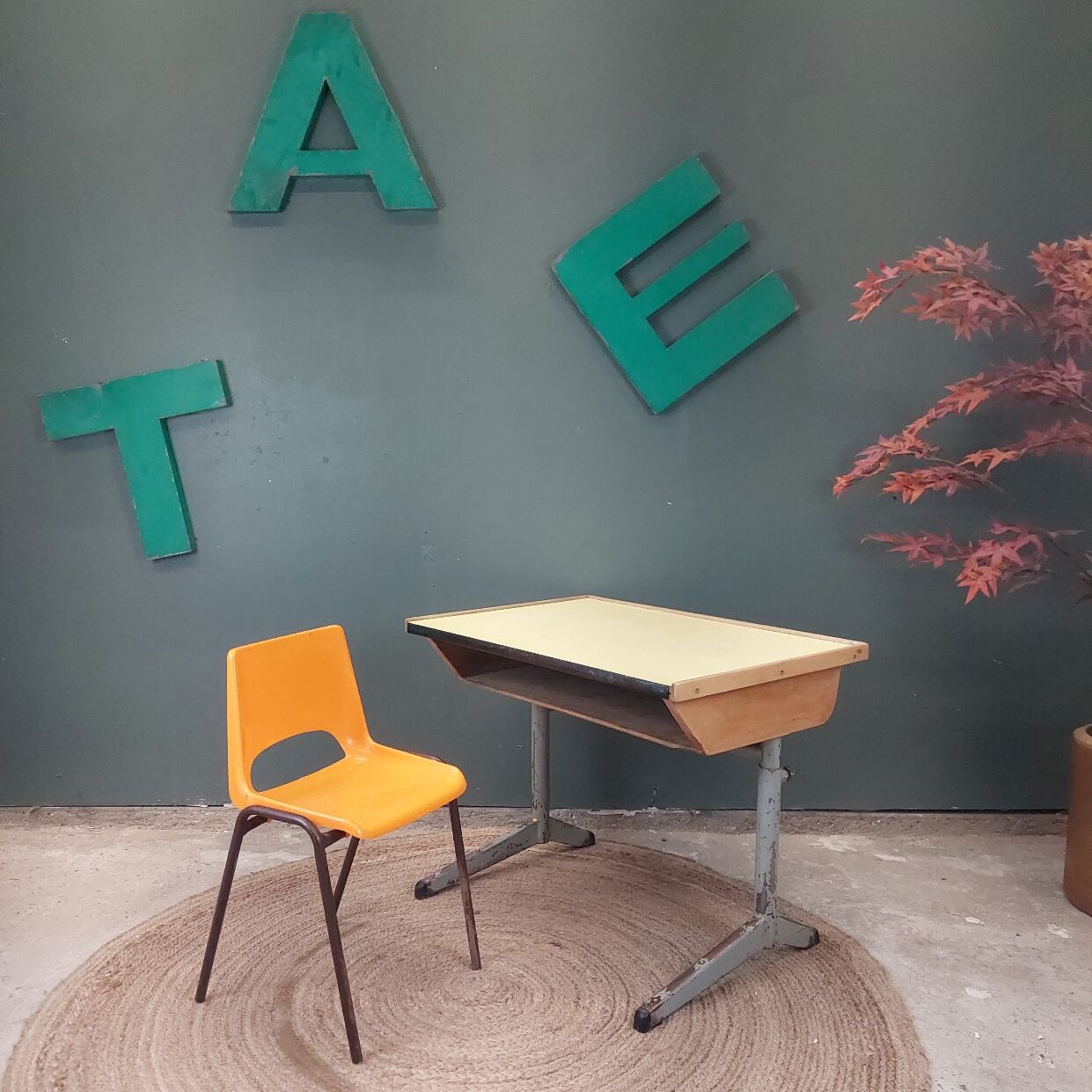 Adjustable school desk