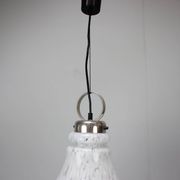 Lampe suspendue en verre en forme de cloche réglable des années 1970 en Tchécoslovaquie.