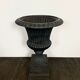 Vase de jardin en fonte