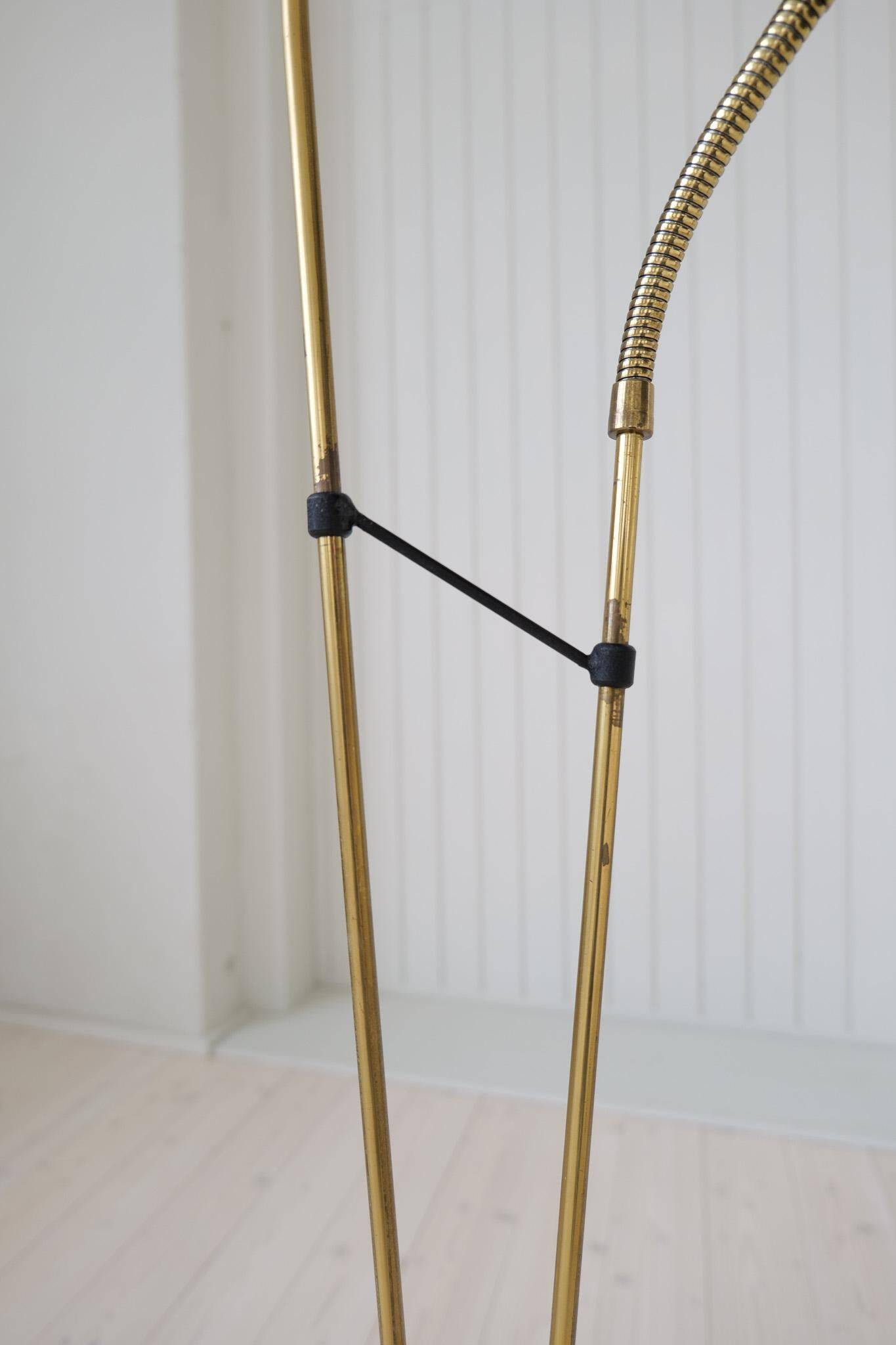 Mid-century floor lamp attributed to Hans Bergström for Ateljé Lyktan, Sweden 1950.