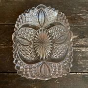 Vintage Geometric Shaped Moulded Glass Pocket Video #D550