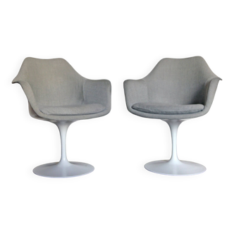 Pair of Tulip armchairs, by Eero Saarinen, Knoll International