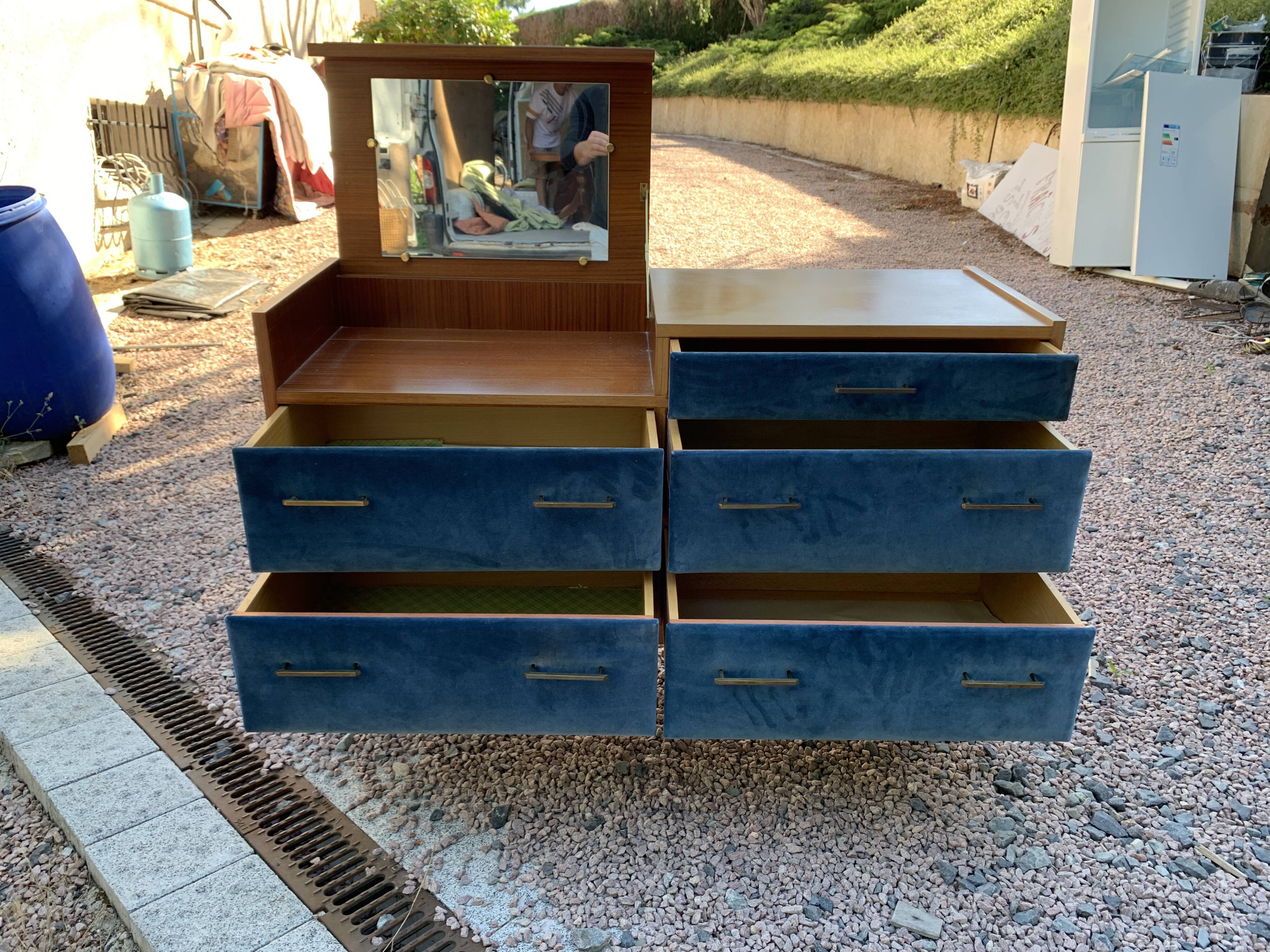 Vintage chest of drawers