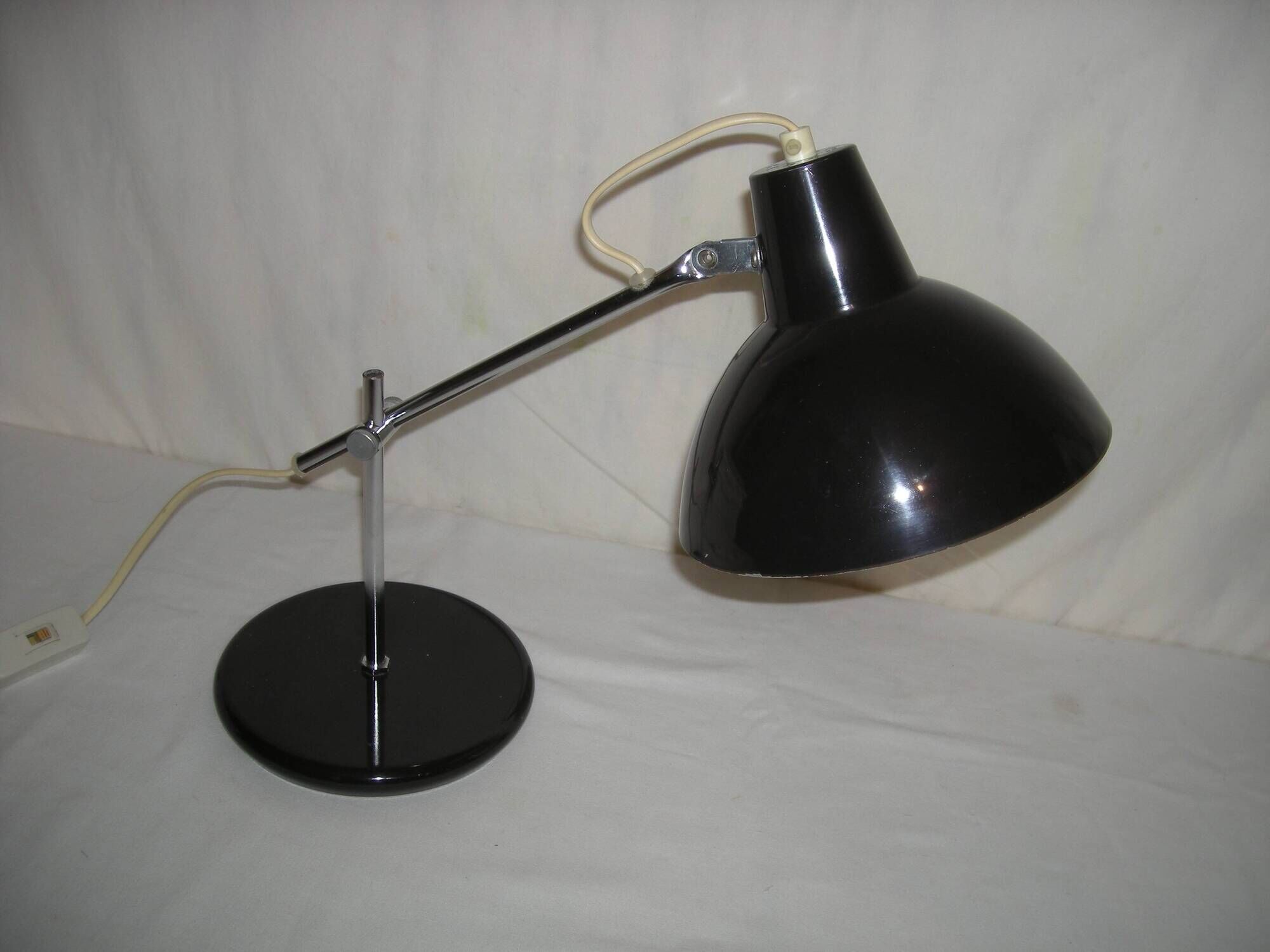 1970s cantilever desk lamp