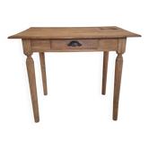 Farmhouse / Side table in solid oak – Chic country style