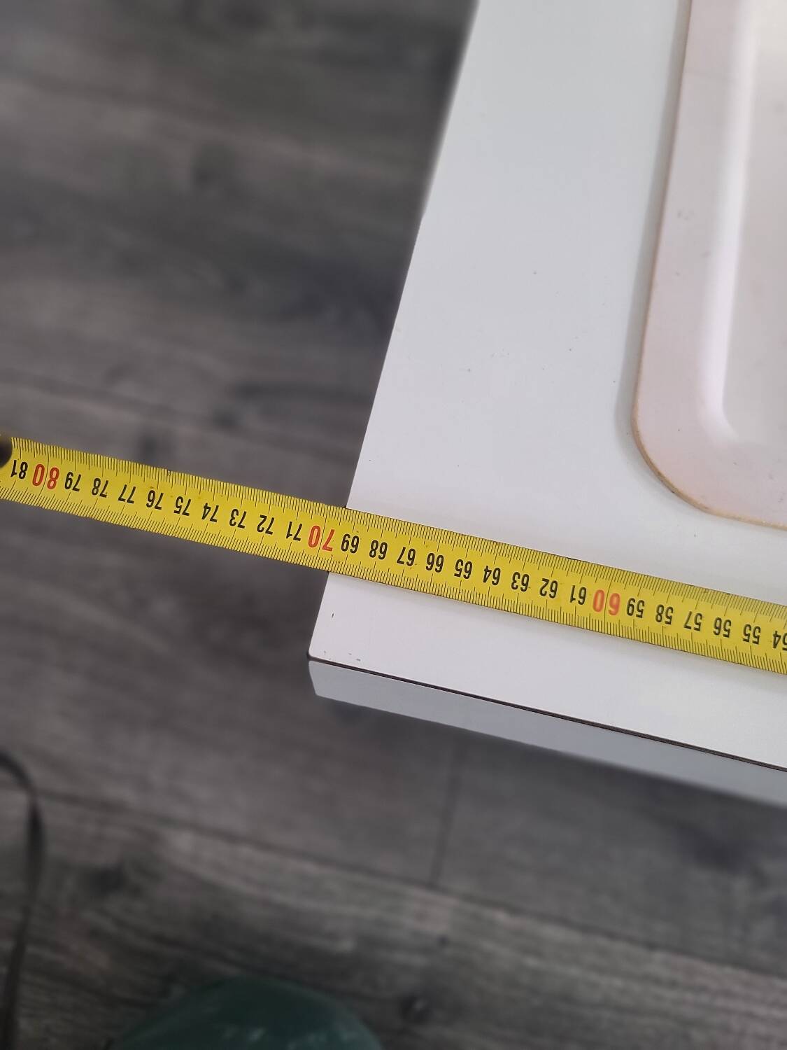 Vintage plant pot with metal base