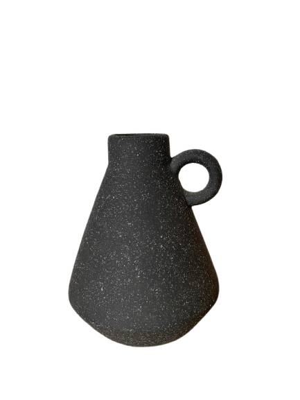 Set of 8 decorative items