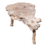 Table basse style brutaliste en orme