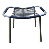 Metal stool in 70s scoubidou wire.