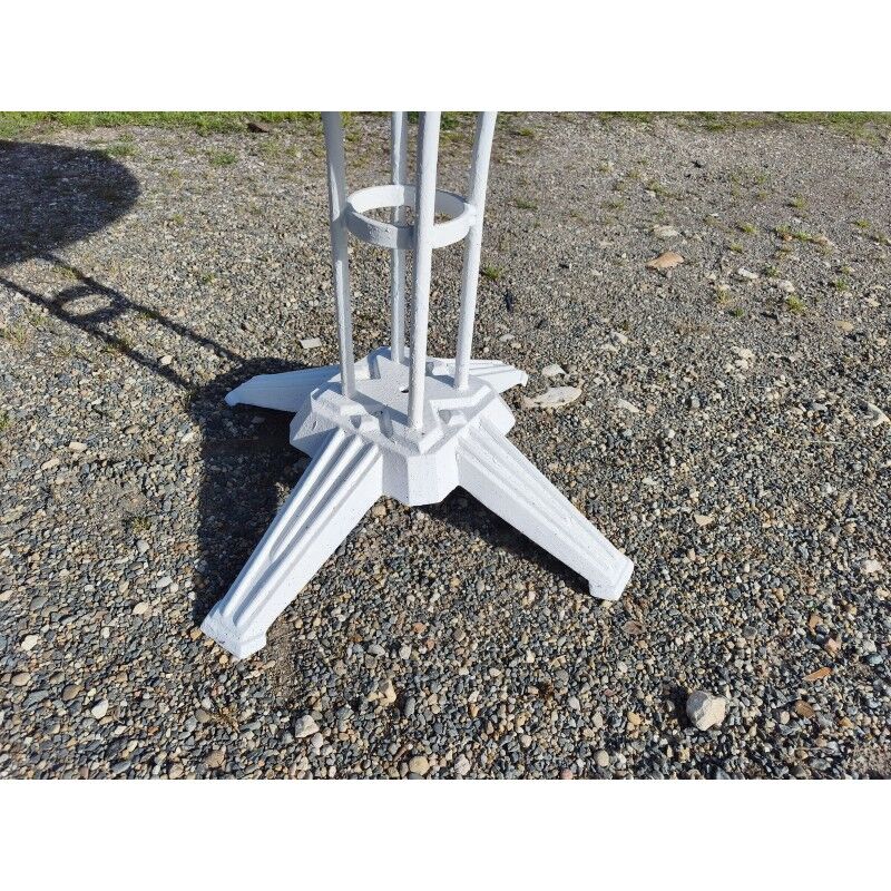 Garden table with a cast iron top.