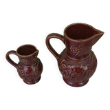 Lot 2 pitchers