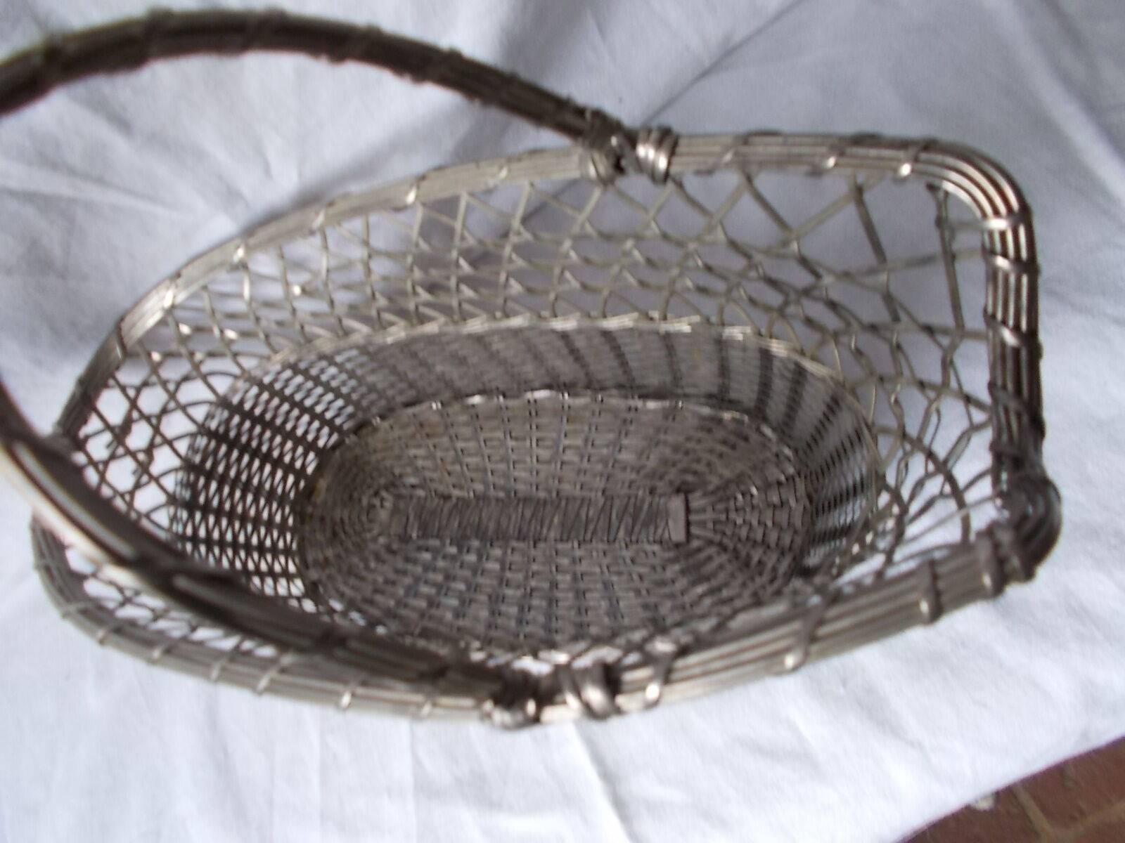 Silver-plated bottle table stand