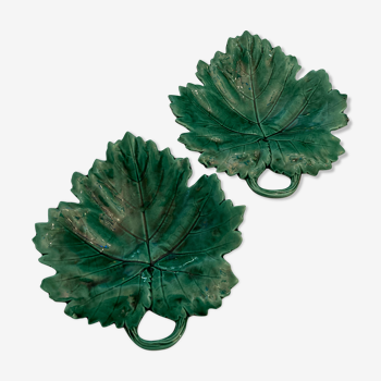 Leaf-shaped earthenware dishes