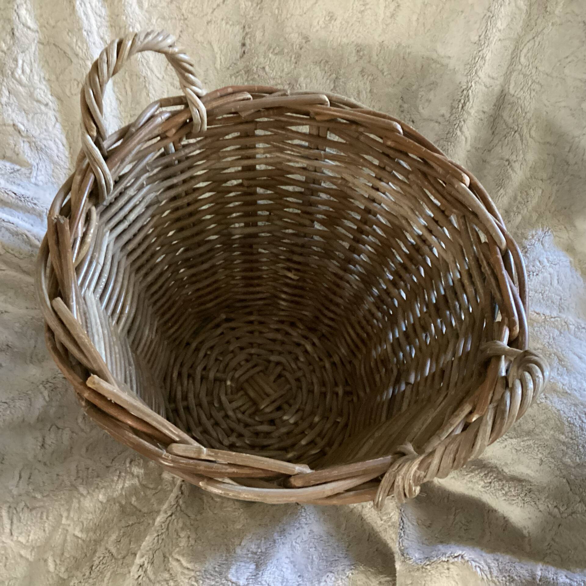 Large basket with rattan handles
