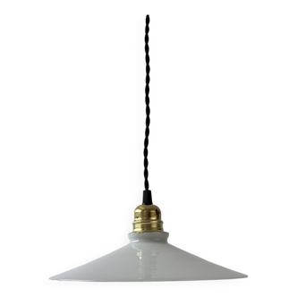 OLD CONICAL PENDANT IN VINTAGE OPALINE