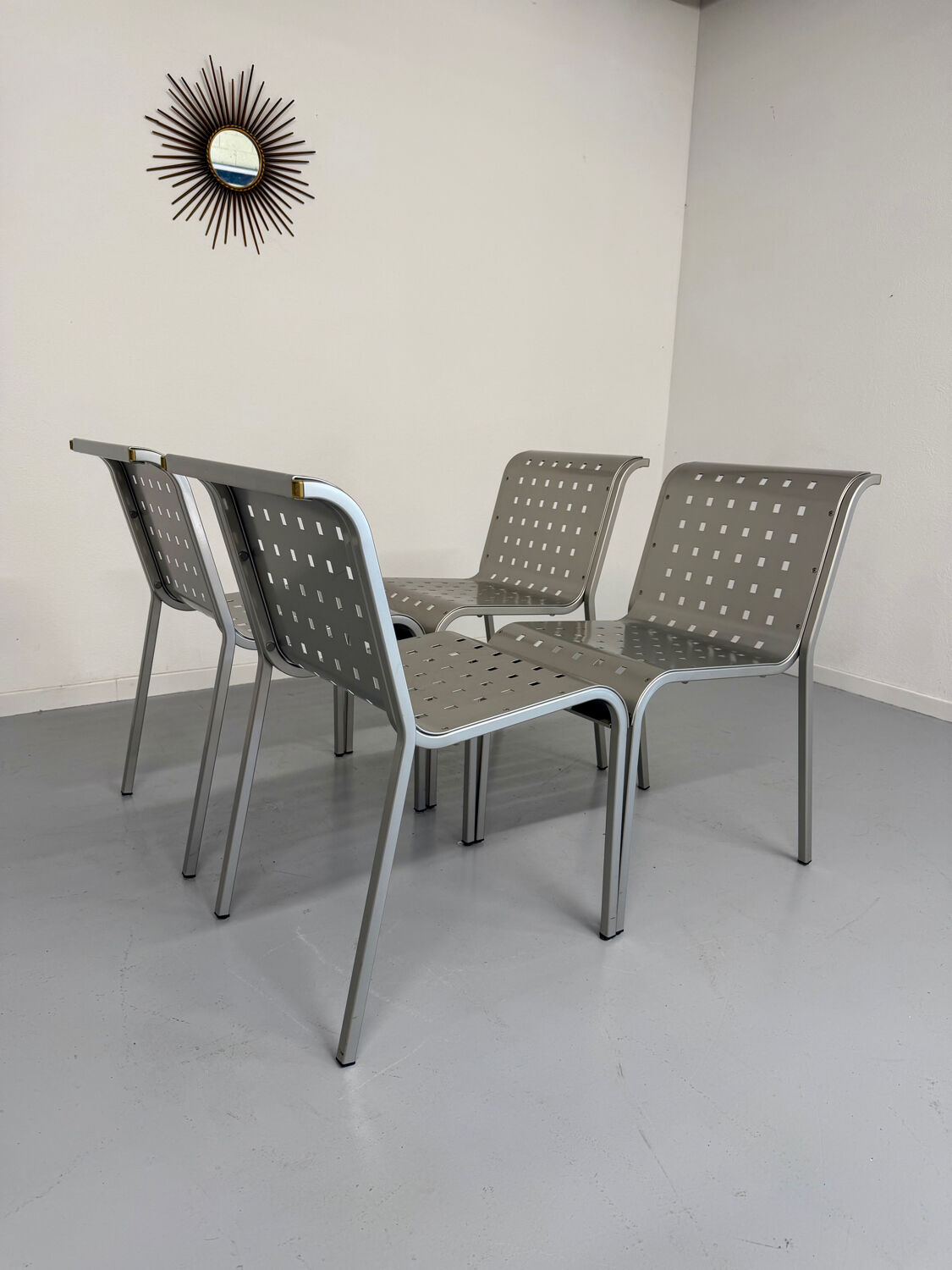 4 Italian design aluminum chairs from the 90s Calligaris Italy