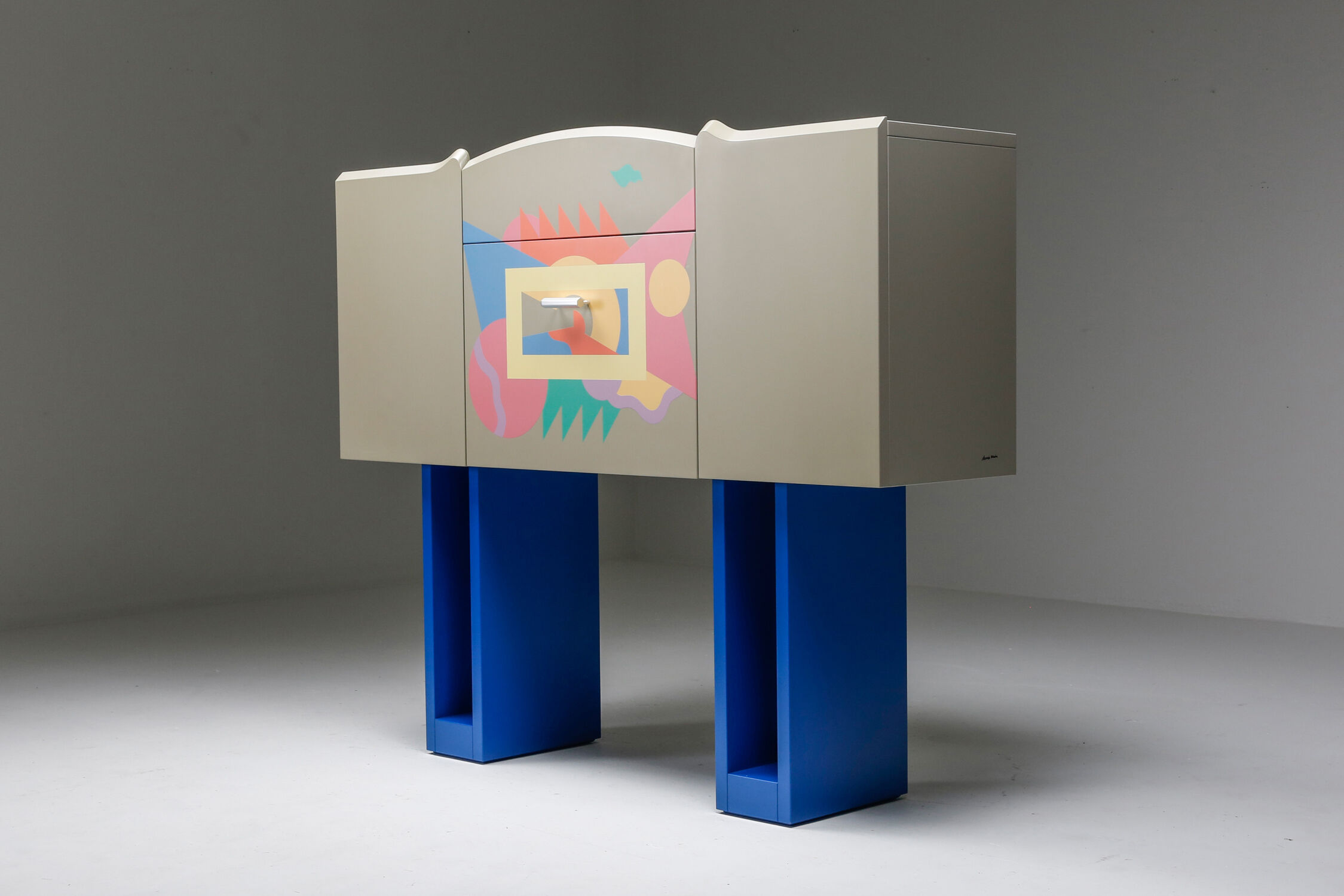 Italian design bar cabinet Cantaride by Alessandro Medini for Zanotta