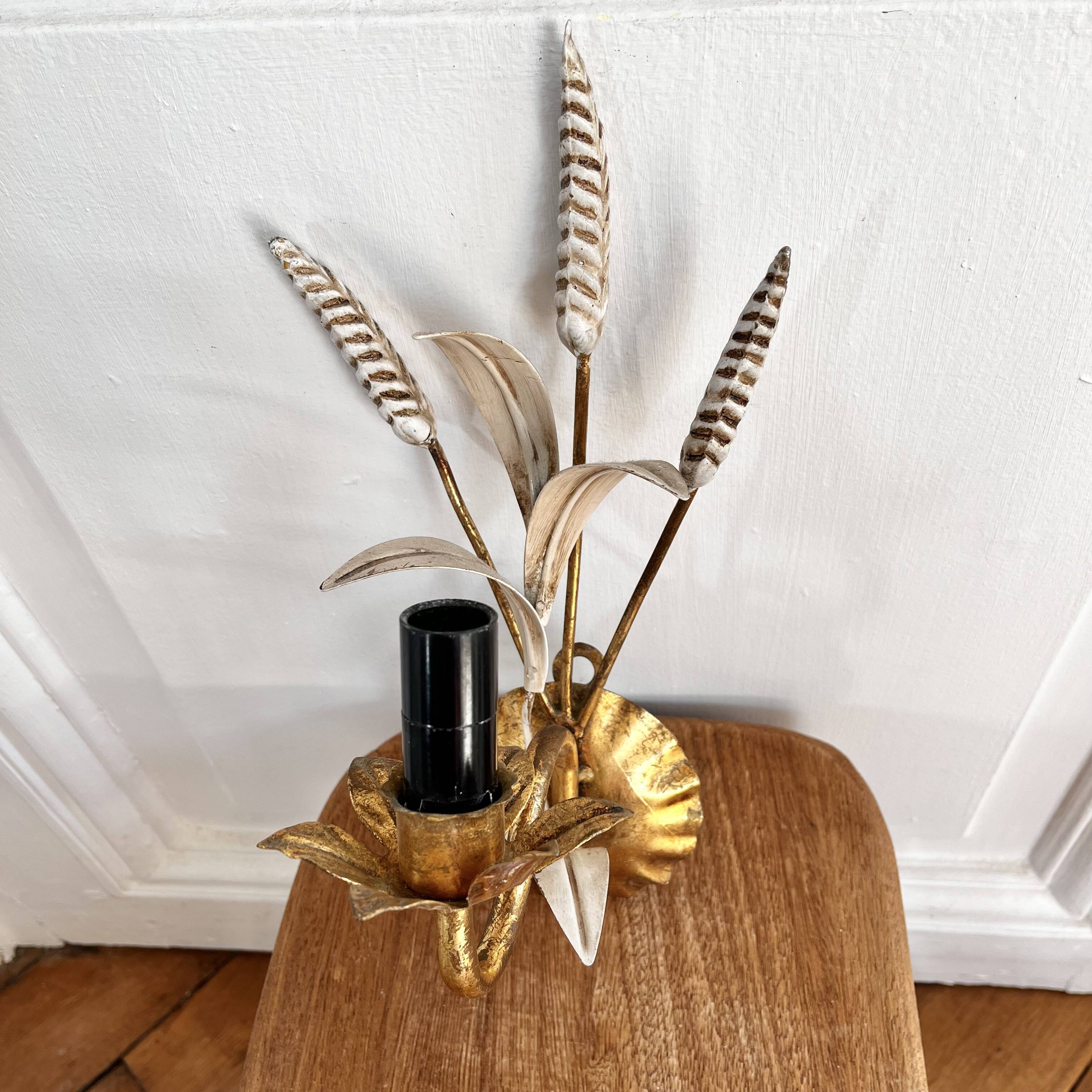 Golden wheat ear wall light