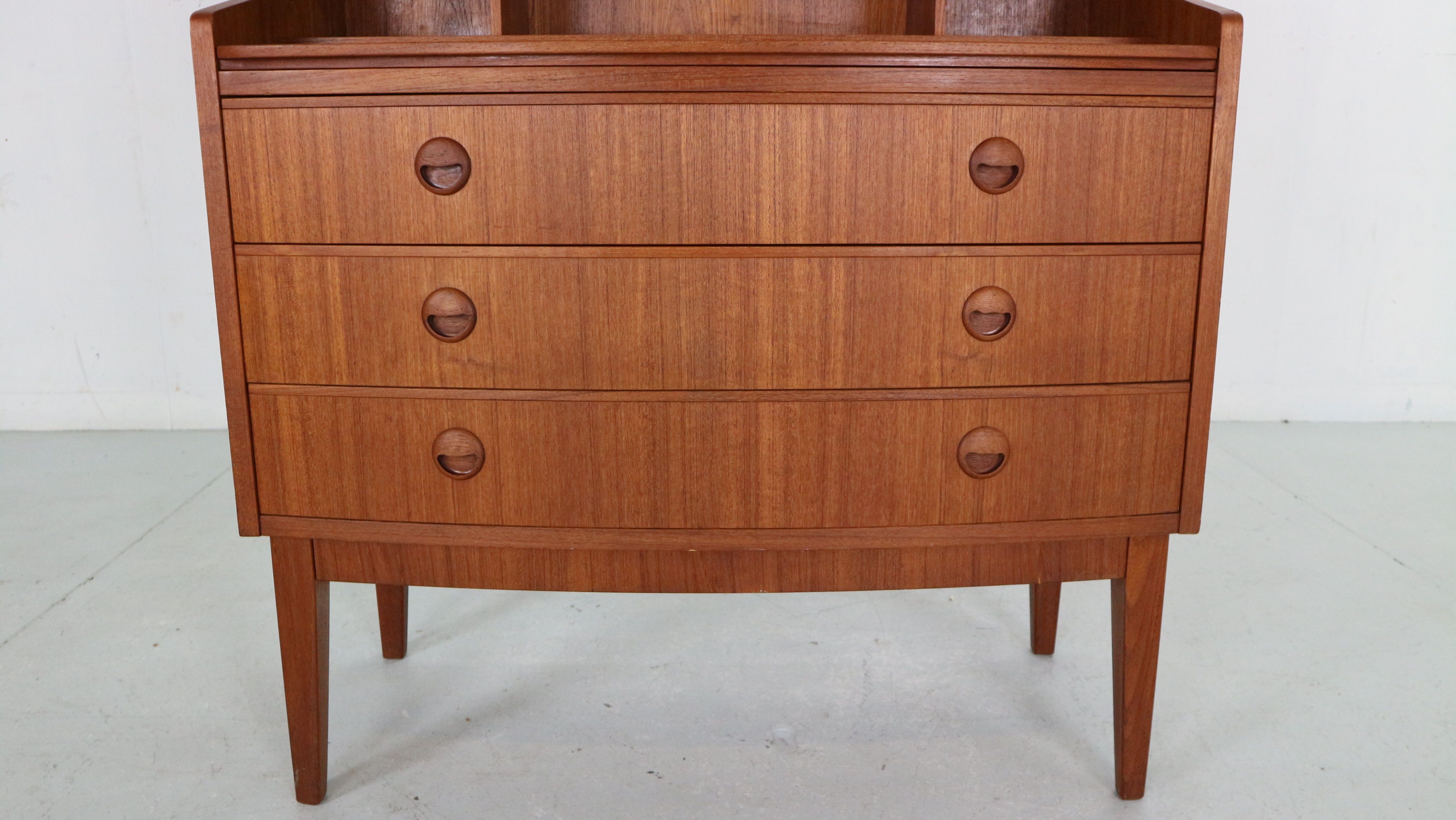 Secretary desk, 1960