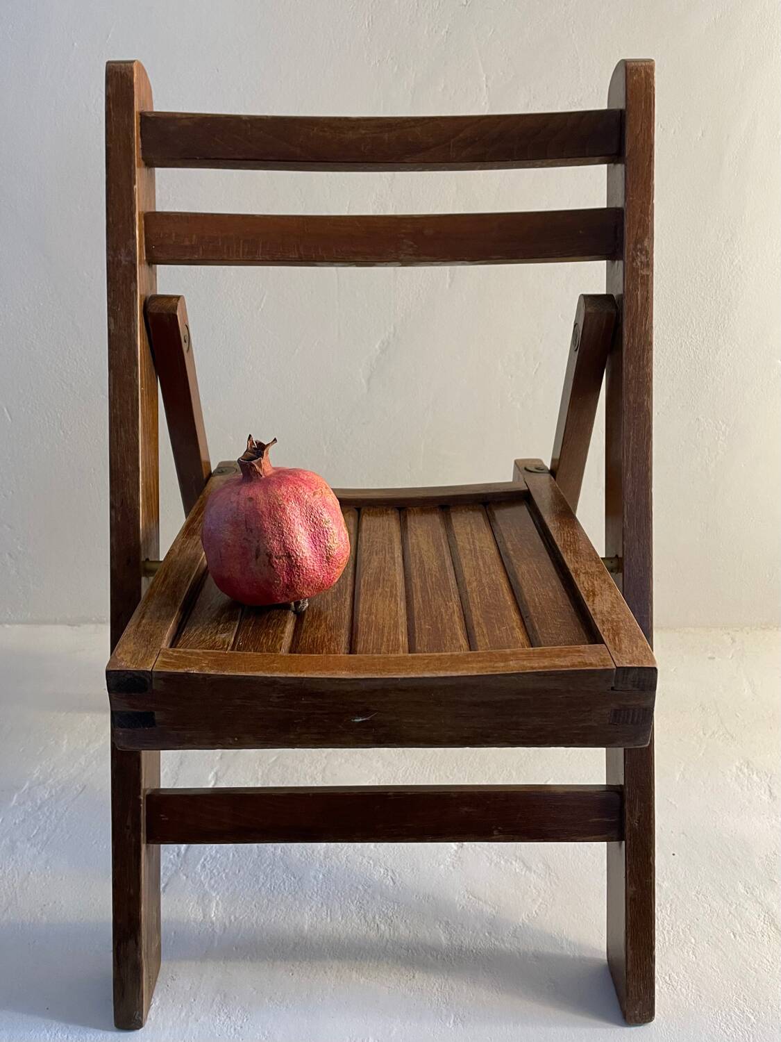 Wooden folding chair for children