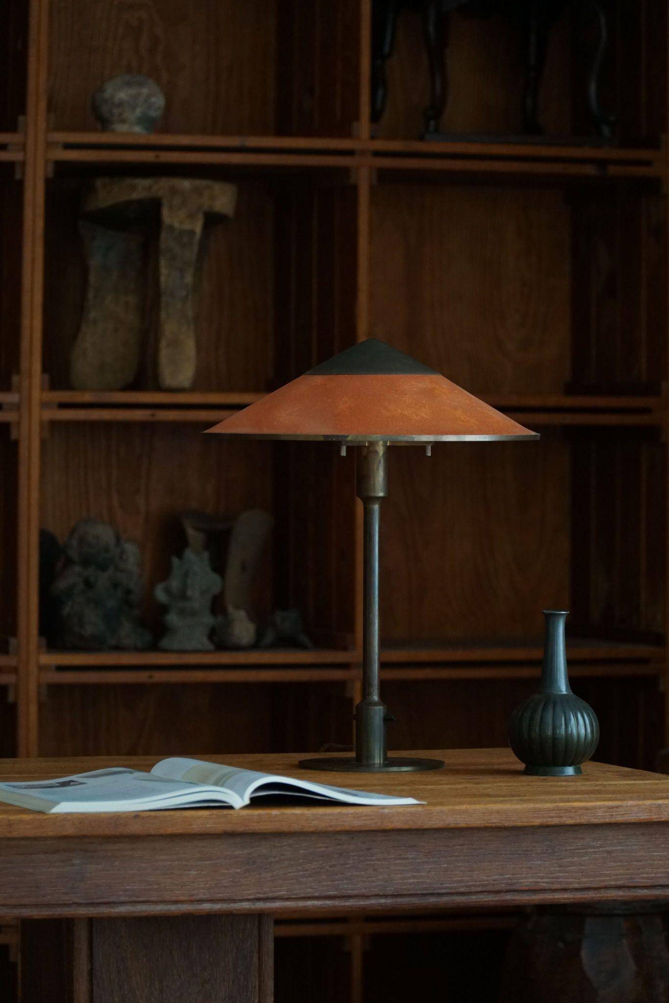 Modern Danish table lamp, model "T3" by Niels Rasmussen Thykier, made in the 1930s.