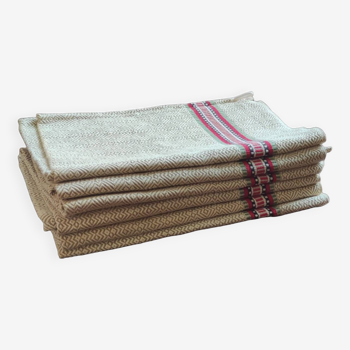 6 old hand towels