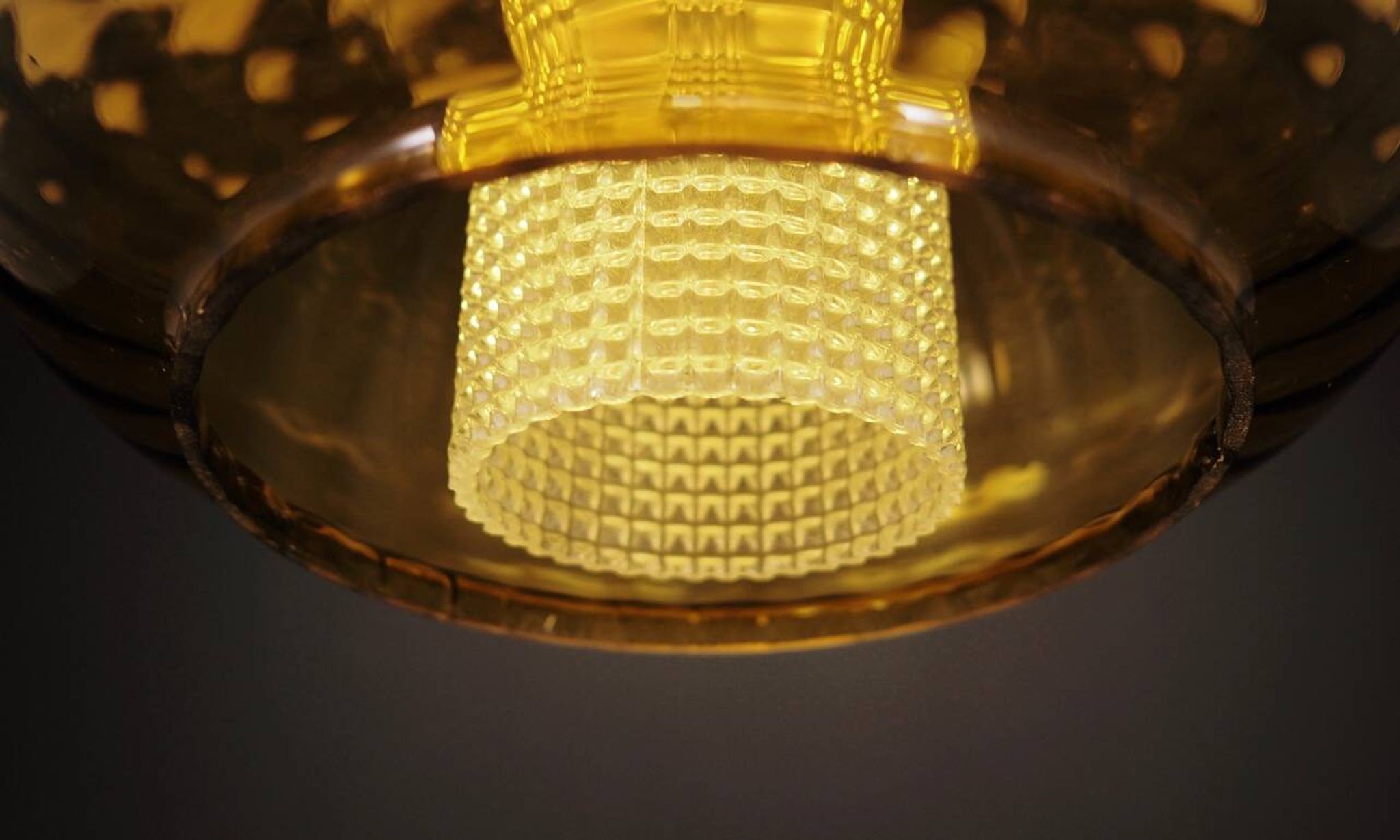 Lampe à suspension en verre, design danois, années 1970, production : Danemark