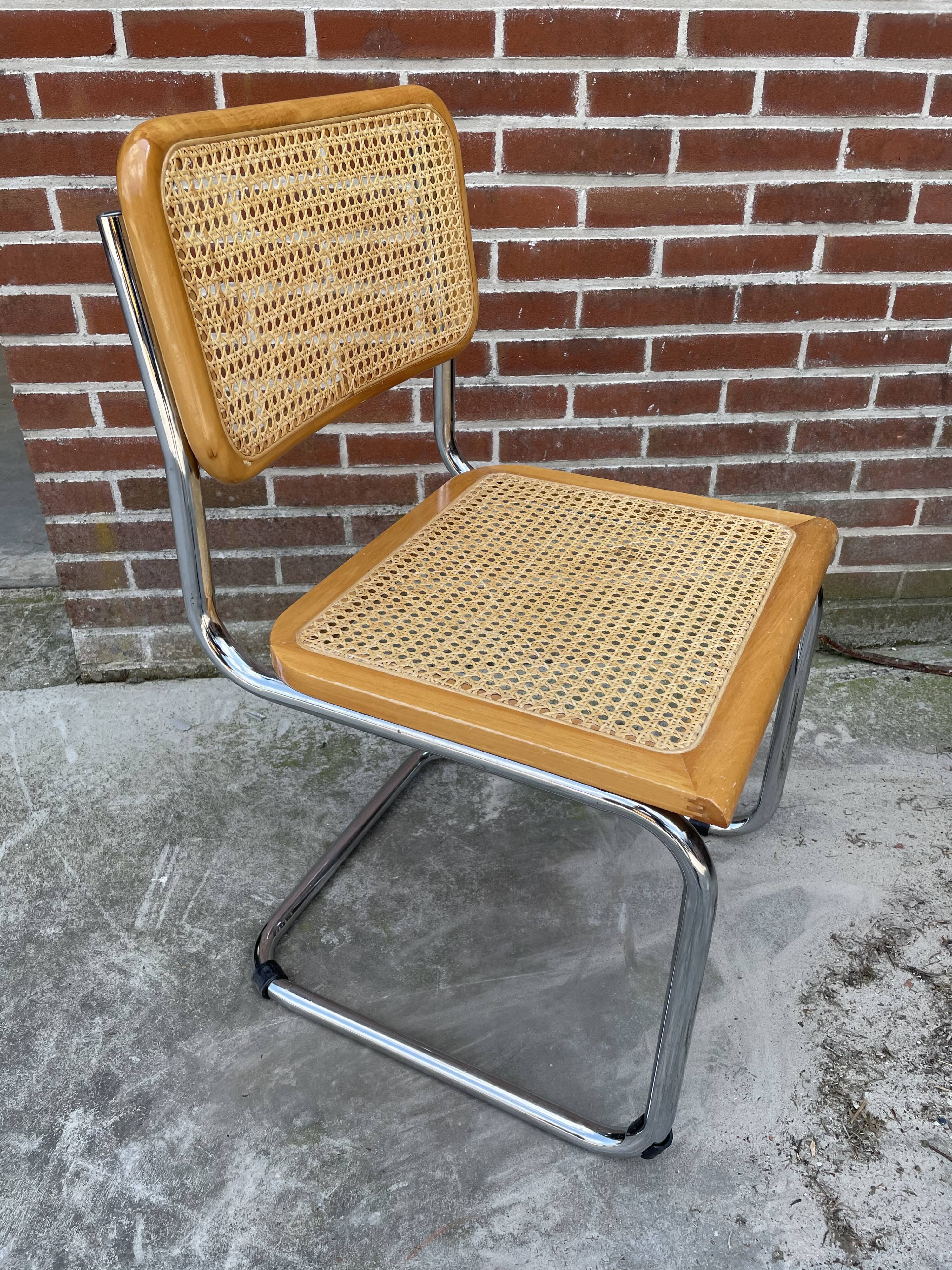 Cesca chair b32 model design Marcel Breuer