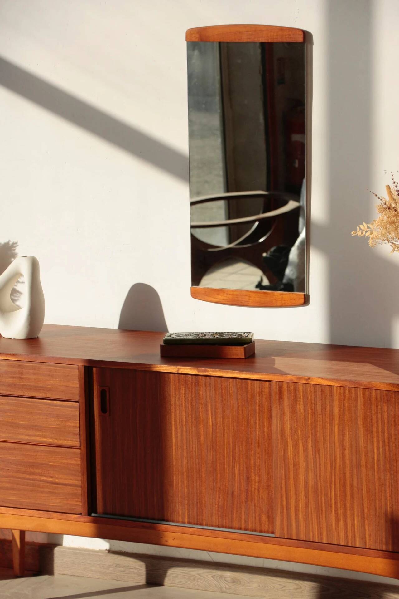 Enfilade vintage Nathan en teck (183cm) – style scandinave