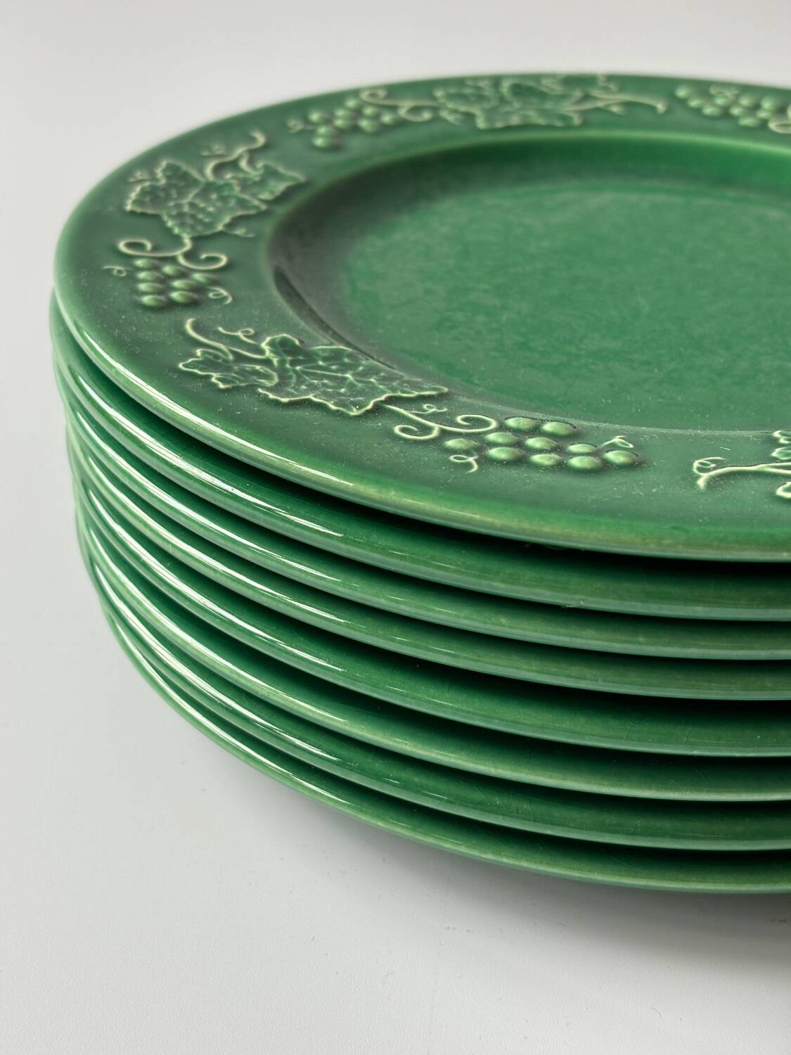 Vintage green dessert plates “Vines”