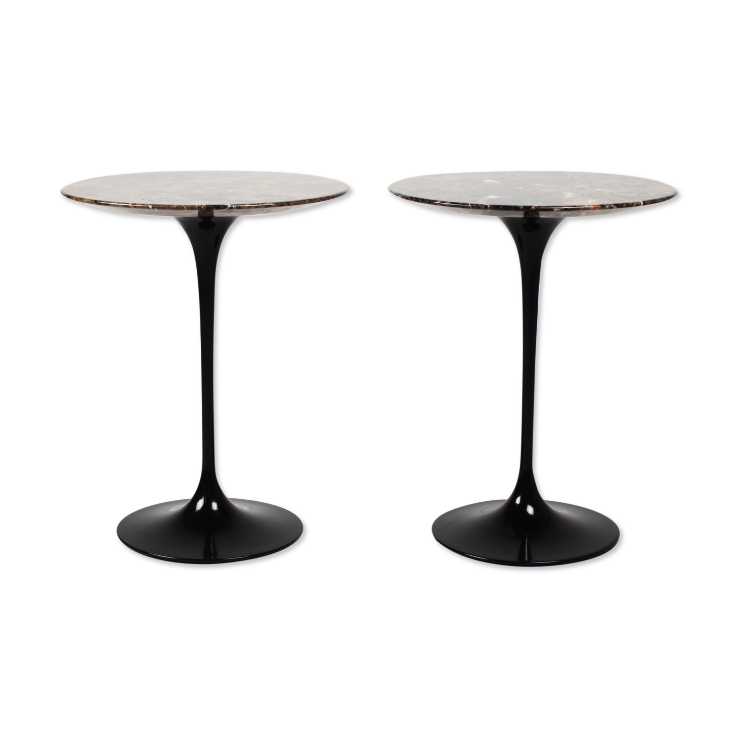 Pair of pedestal tables by Eero Saarinen for Knoll International