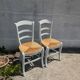 Paire de chaises paillées