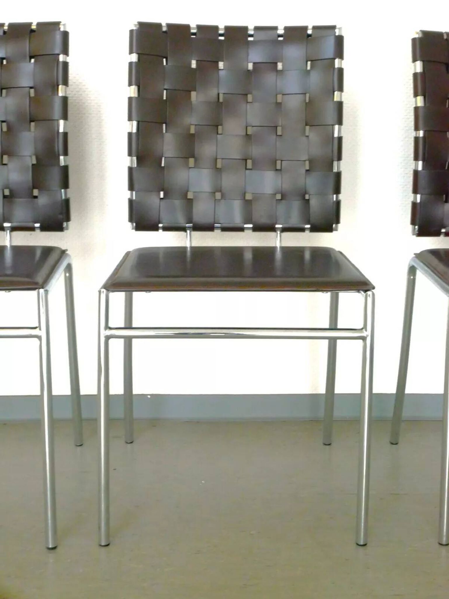 Chaise de salle à manger  cuir et chrome