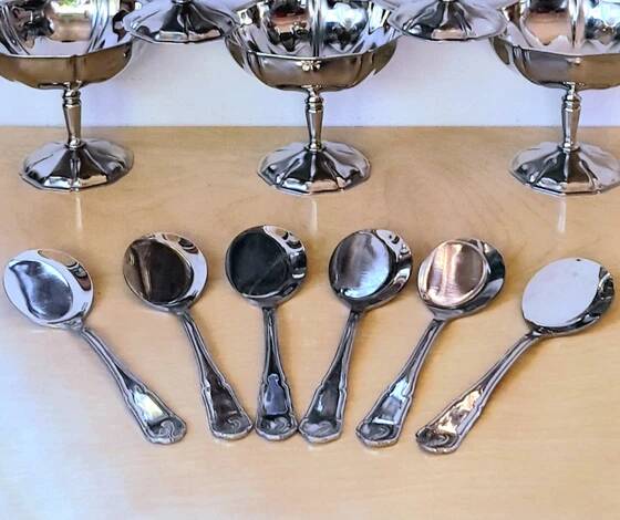 Stainless steel ice cream/dessert bowls and spoons