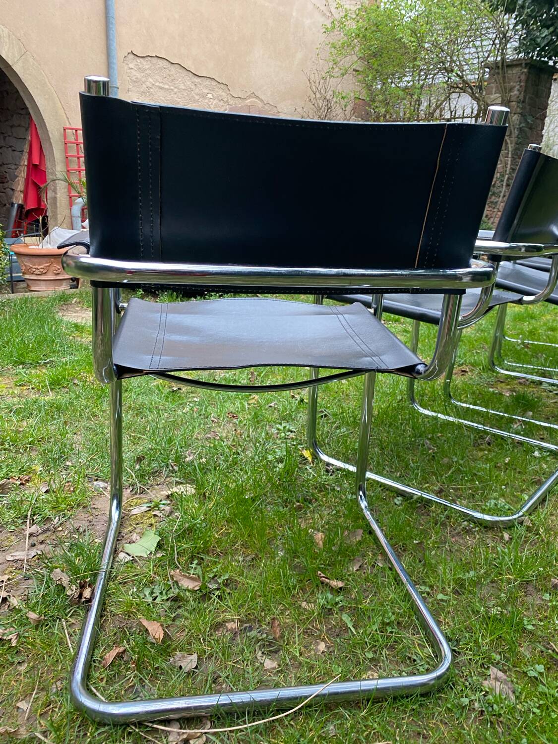 Lot of 4 modernist chairs in the style of MG5 Matteo Grassi circa 1980