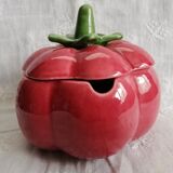Tomato pot in slip