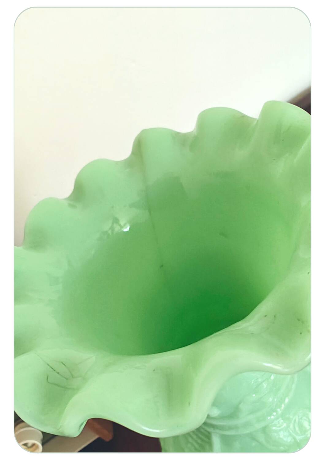 Vase en verre opalin Art Nouveau Portieux Vallerysthal