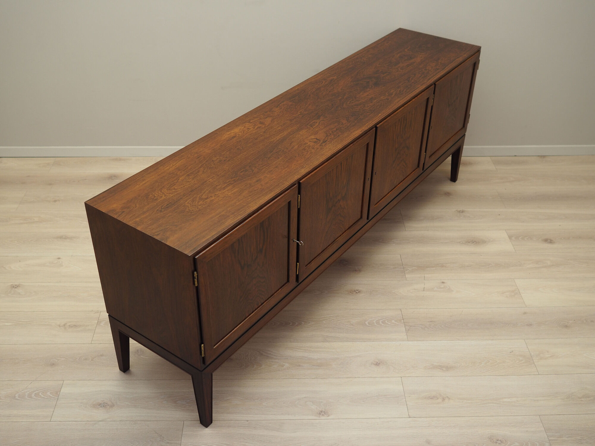 Enfilade en palissandre, design danois, années 1960, designer: Severin Hansen, production: Haslev Møbelsnedkeri
