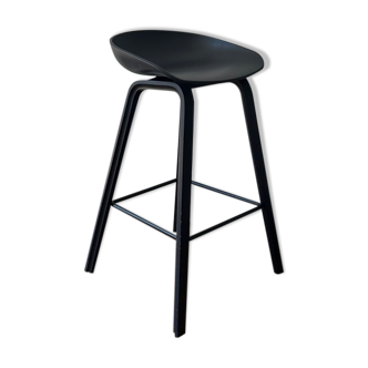 Tabouret Hay chêne bois noir