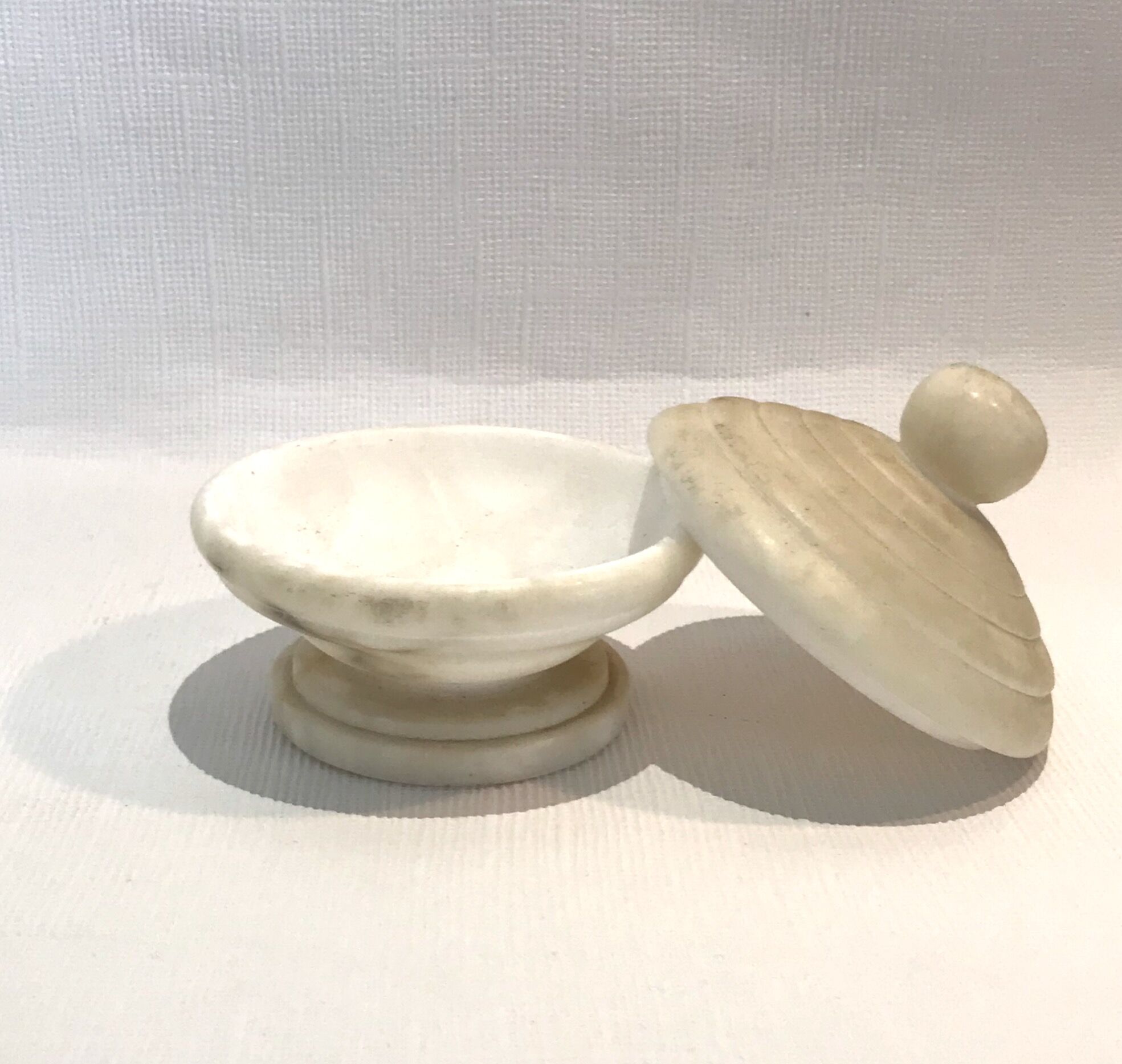 White marble bonbonniere