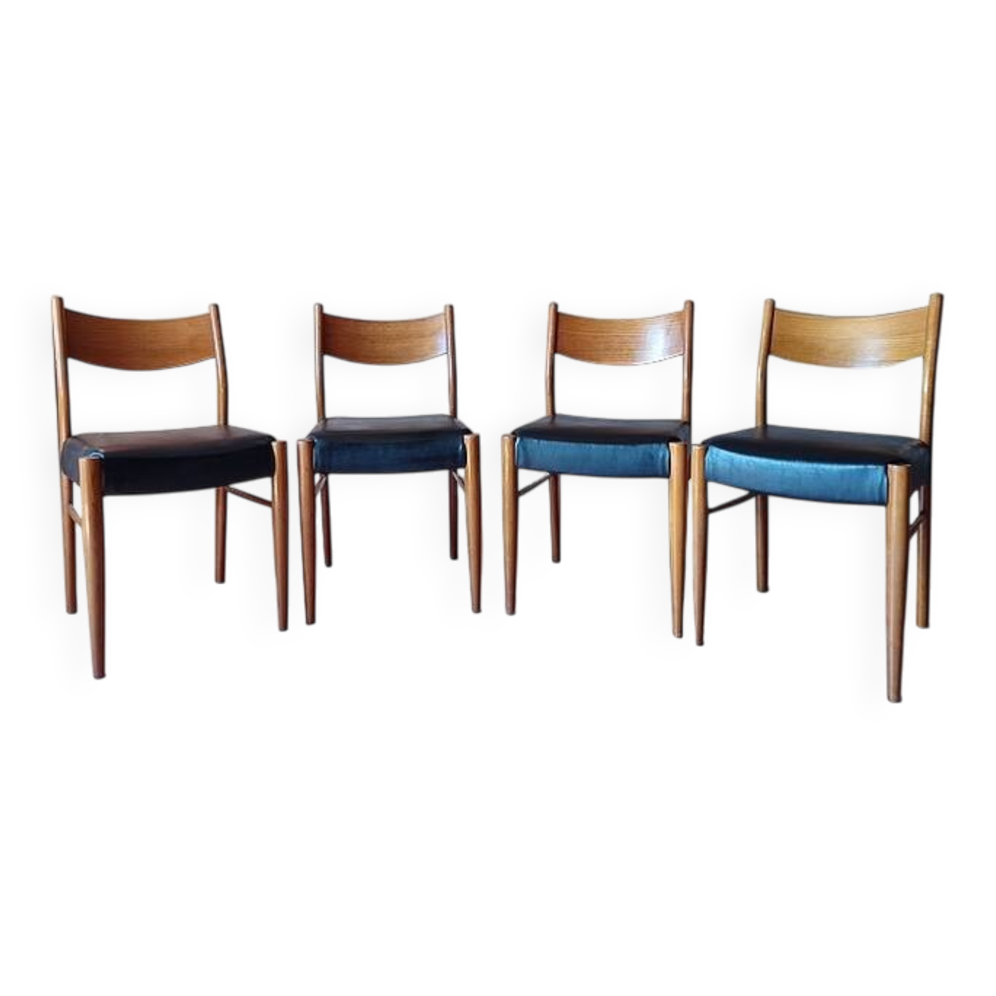 Italian Gessef chairs in light teak, Scandinavian design 1960.