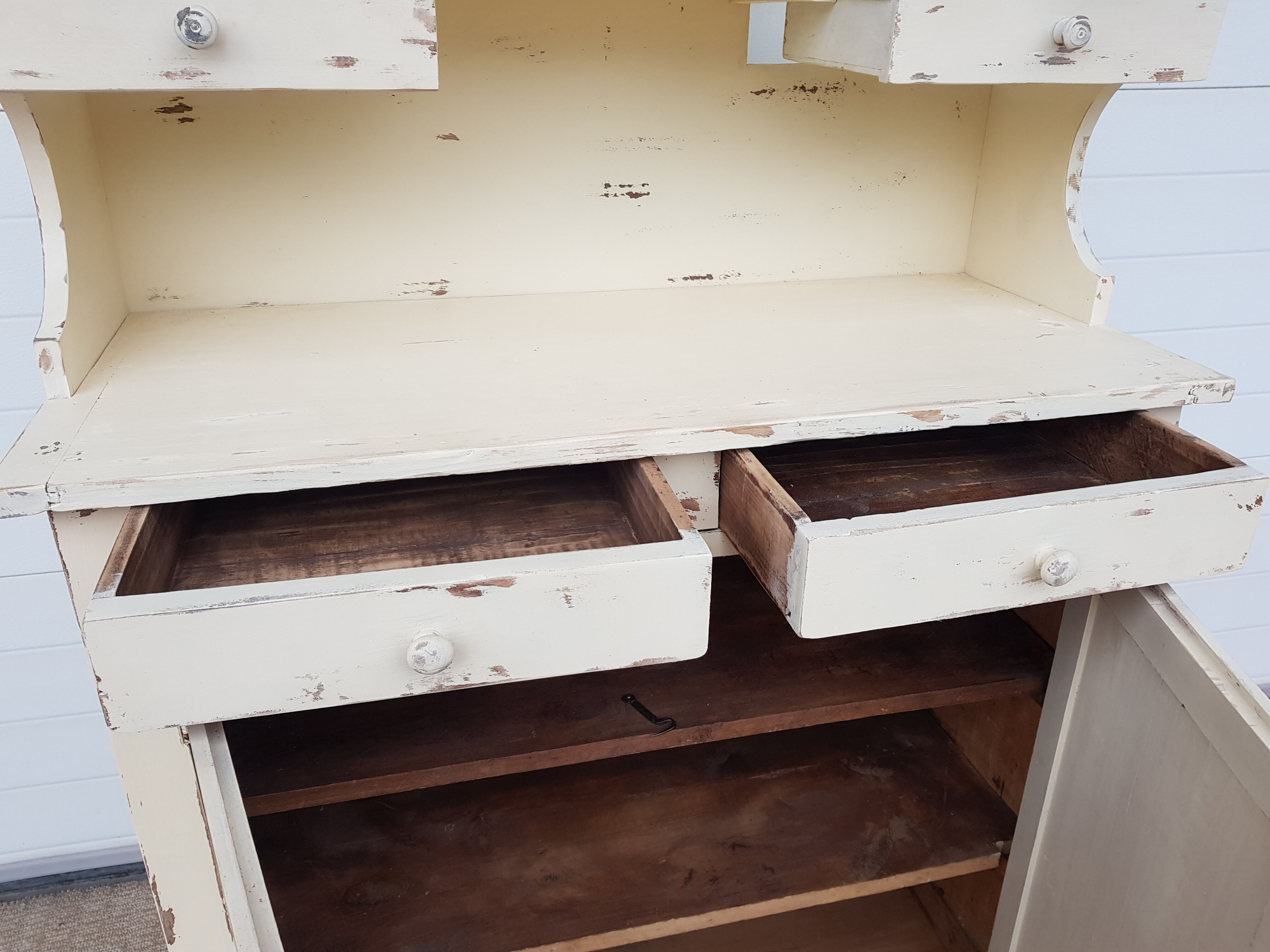 Old vintage kitchen buffet 30/40